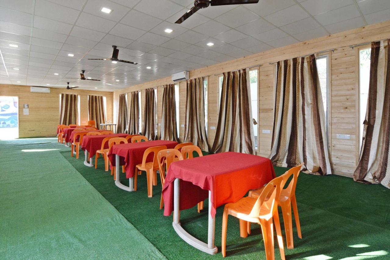 Atgaon Oyo Midway Park Resort מראה חיצוני תמונה