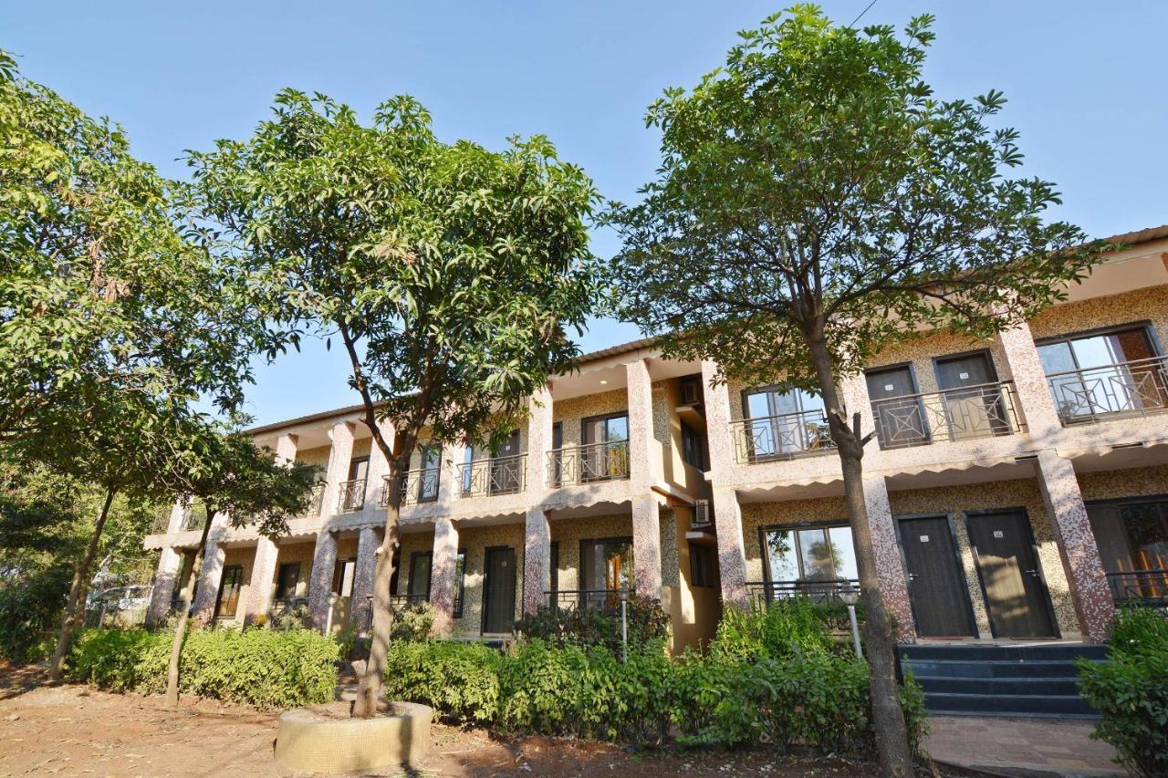 Atgaon Oyo Midway Park Resort מראה חיצוני תמונה
