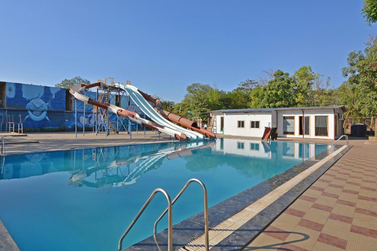 Atgaon Oyo Midway Park Resort מראה חיצוני תמונה